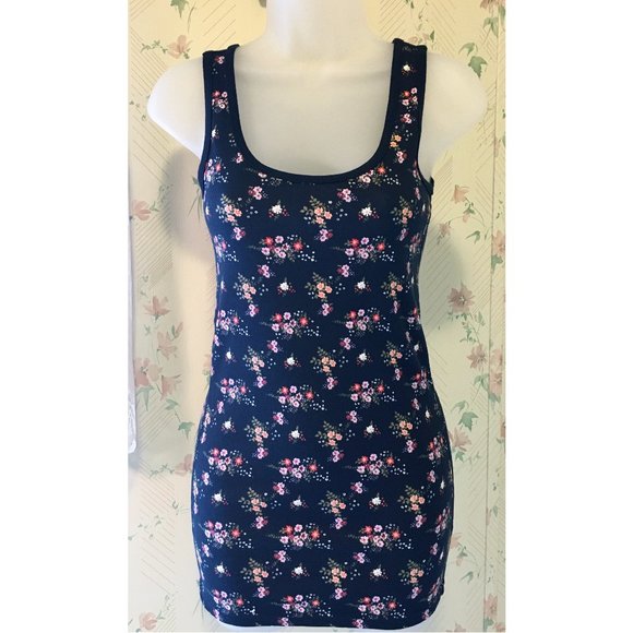 Time and Tru Tops - Time and Tru Floral Tank Top